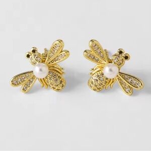 Luxury Gold Bee Stud Earrings
